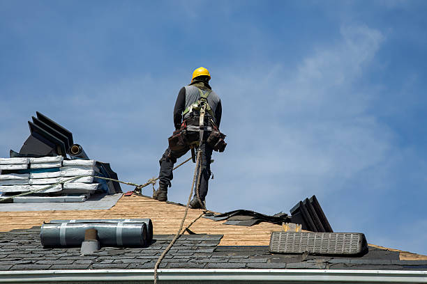 Professional Roof Installation technician working in Selma, OR